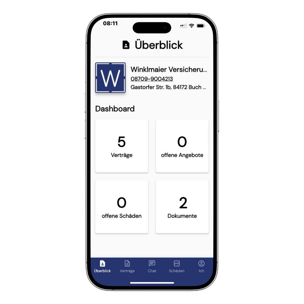 Winklmaier Versicherungs-App auf Smartphone mit digitaler Vertragsübersicht und Schadenstatus